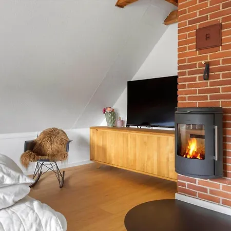 2805-romo-a-hveyselsvej-8 Semesterbostad *